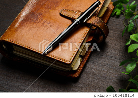システム手帳とペン システム手帳とペン 106418114