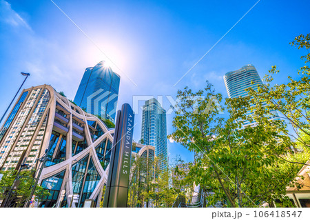 日本の東京都市景観 緑が映える新名所・麻布台ヒルズなどを望む 106418547