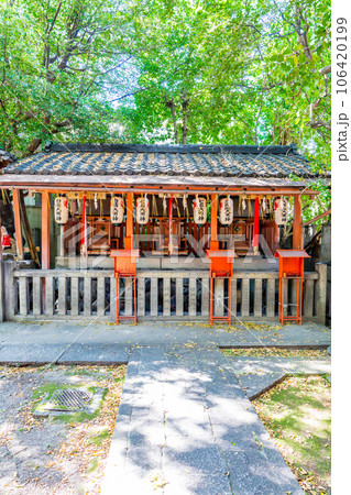 京都市中京区の武信稲荷神社　南末社三社 106420199