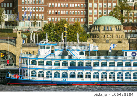 Steamboat at the waterfront in Hamburg, Germany Steamboat at the waterfront in Hamburg, Germany 106428184