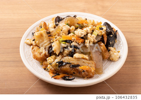 野菜と炒り豆腐 106432835