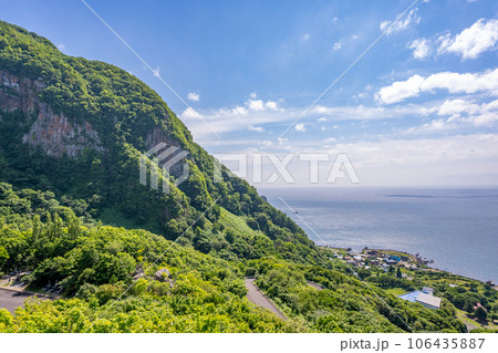 雄冬岬　柱状節理　雄冬漁港 106435887