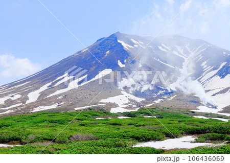 北海道紀行　  6月の旭岳　　姿見の池ハイキング 106436069