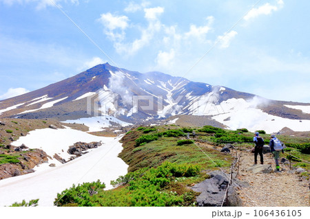 北海道紀行　  6月の旭岳　　姿見の池ハイキング 106436105