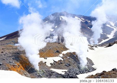 北海道紀行　  6月の旭岳　　姿見の池ハイキング 106436133