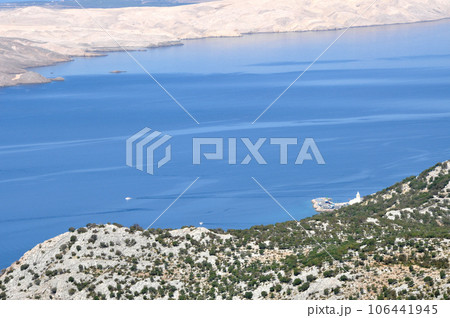Adriatic rocky coast in Dalmatia 106441945