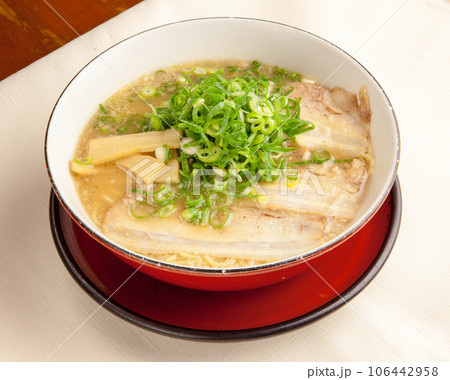 シンプルなラーメン 106442958