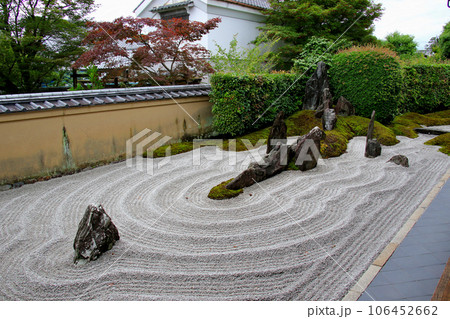 大本山大徳寺瑞峯院　枯山水庭園　独座庭 106452662