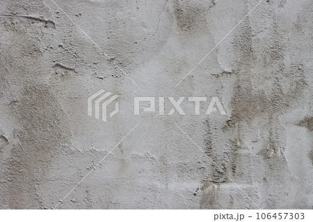 The wall is covered with rough putty. 106457303