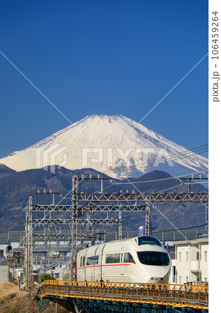 神奈川_小田原から見る小田急線と富士山の絶景 106459264
