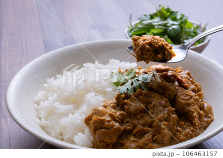 チキンカレー　スプーンあげ 106463157