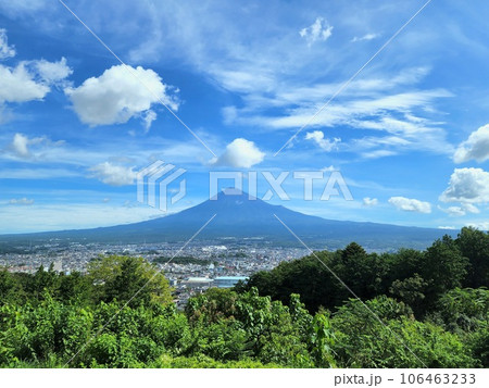 白尾山から望む町景色 106463233
