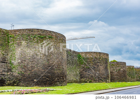 世界遺産　ルーゴのローマ城壁（スペイン） 106466981