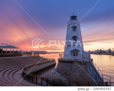 大阪_旧堺燈台と夕焼けの絶景風景 大阪_旧堺燈台と夕焼けの絶景風景 106468397