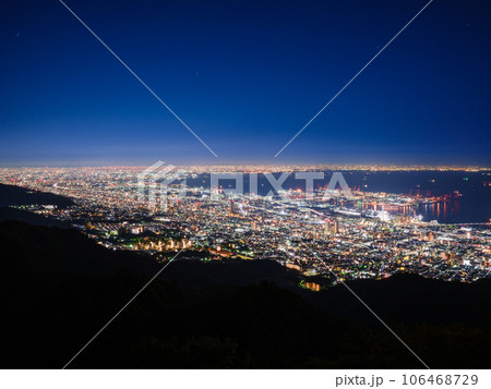 兵庫神戸_掬星台から見るトワイライトに染まる絶景夜景 106468729