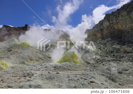 【動画あり】硫黄山・アトサヌプリ（北海道川上郡弟子屈町） 106473806