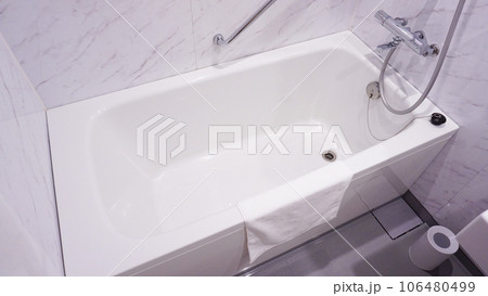日本のホテルのバスルーム 106480499
