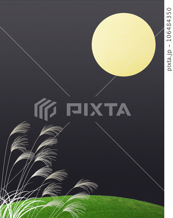 秋の夜空に輝く満月 秋の夜空に輝く満月 106484350