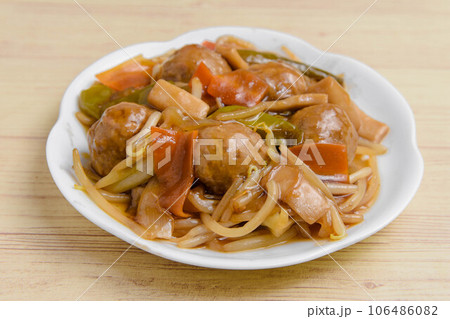 肉団子と野菜の甘酢餡かけ 肉団子と野菜の甘酢餡かけ 106486082