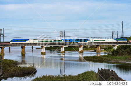 近鉄観光特急　しまかぜ 106486421