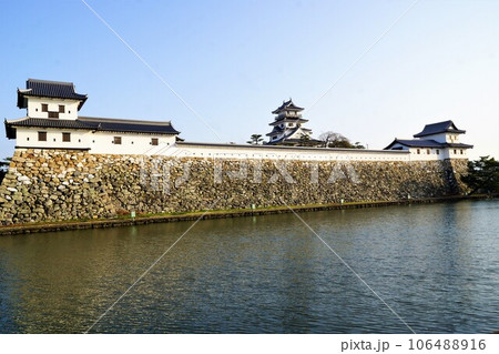 今治城天守閣と御金櫓・山里櫓 今治城天守閣と御金櫓・山里櫓 106488916