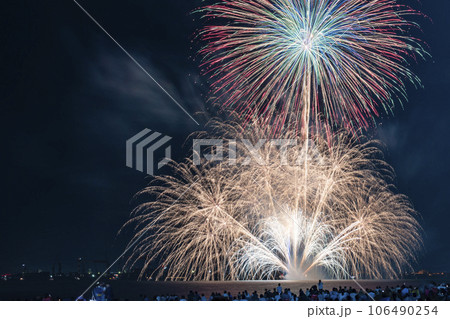 夜空に咲く大輪 106490254
