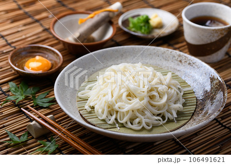 夏の定番!冷やしうどん ざるうどん 夏の定番!冷やしうどん ざるうどん 106491621