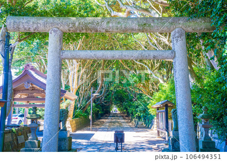 酒列磯崎神社の参道 106494351