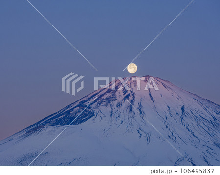 静岡_夜明けの紅富士パールの絶景 106495837
