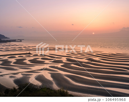 熊本_御輿来海岸と夕陽の絶景日 106495968