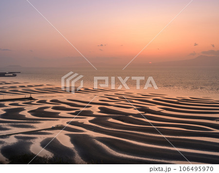 熊本_御輿来海岸と夕陽の絶景日 106495970