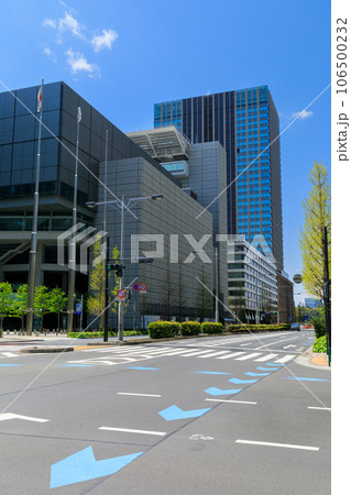 東京_人のいない東京駅周辺の風景 東京_人のいない東京駅周辺の風景 106500232