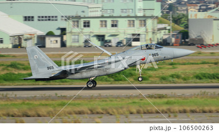 航空自衛隊第303飛行隊F-15Jイーグル着陸 航空自衛隊第303飛行隊F-15Jイーグル着陸 106500263