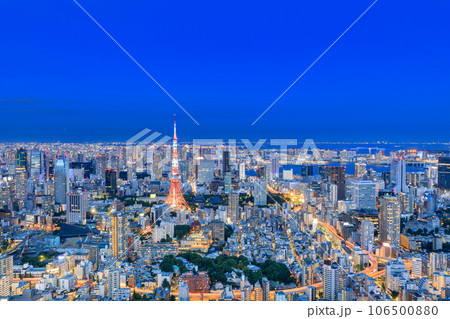 夏色の東京タワーライトアップと大都会の絶景夜景 106500880