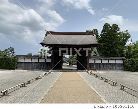 富山県の瑞龍寺の景色 106501116