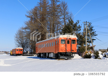 北海道_広尾線幸福駅跡の雪景色風景 106503792