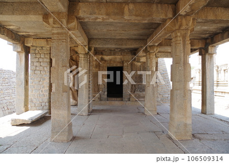 世界遺産　ハンピの建造物群 106509314