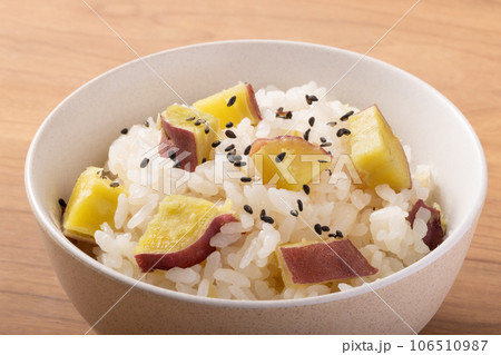 さつまいもご飯 106510987