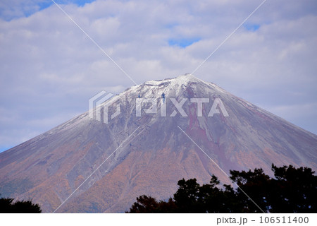 白糸の滝からの富士山 白糸の滝からの富士山 106511400