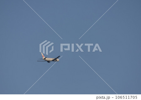 羽田空港を離陸した旅客機・JAL・ボーイング767・日本航空 羽田空港を離陸した旅客機・JAL・ボーイング767・日本航空 106511705