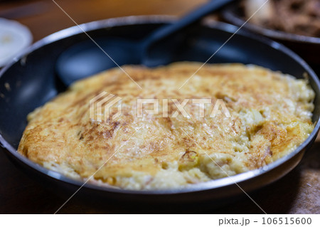 とても美味しい日本の一般家庭のどろ焼き 106515600