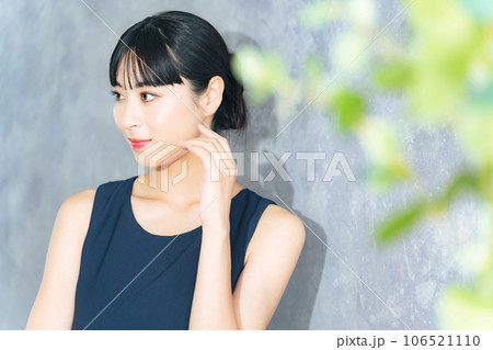 女性のポートレート 美容 スキンケア 女性のポートレート 美容 スキンケア 106521110