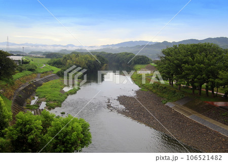 福岡県筑後市の矢部川と新船小屋クスノキ林 福岡県筑後市の矢部川と新船小屋クスノキ林 106521482