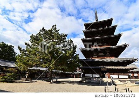 法隆寺より 106521573