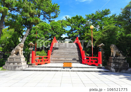 【大阪府】快晴の住吉大社の反橋（太鼓橋） 106521775