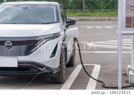 ファッションシーンで話題のこれから流行るブランド12選 NISSAN ゼロエミッション（バッテリーEVの悩みの種だっ EV充電器 アクセサリー