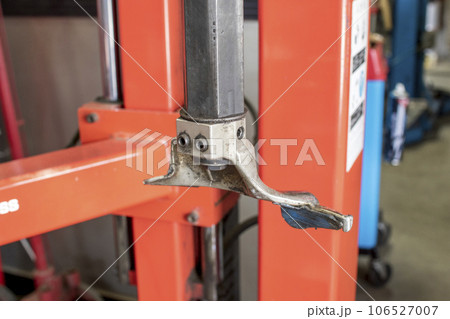 タイヤチェンジャーのメインアーム 106527007