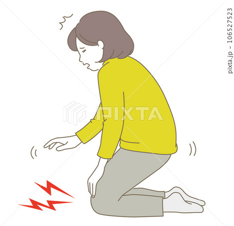 膝が痛くて正座ができない女性 膝が痛くて正座ができない女性 106527523