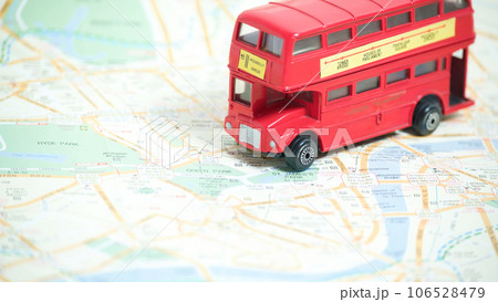 赤いダブルデッカーにヒョイと乗り、ロンドンを観光ツアー! イメージ 赤いダブルデッカーにヒョイと乗り、ロンドンを観光ツアー! イメージ 106528479