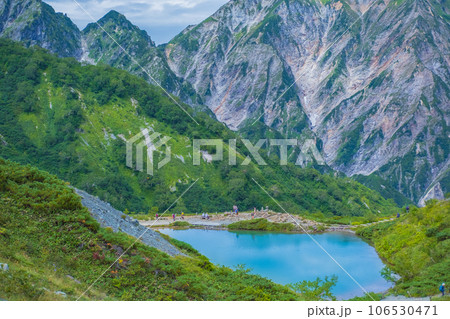 白馬八方池の快晴風景素材 白馬八方池の快晴風景素材 106530471